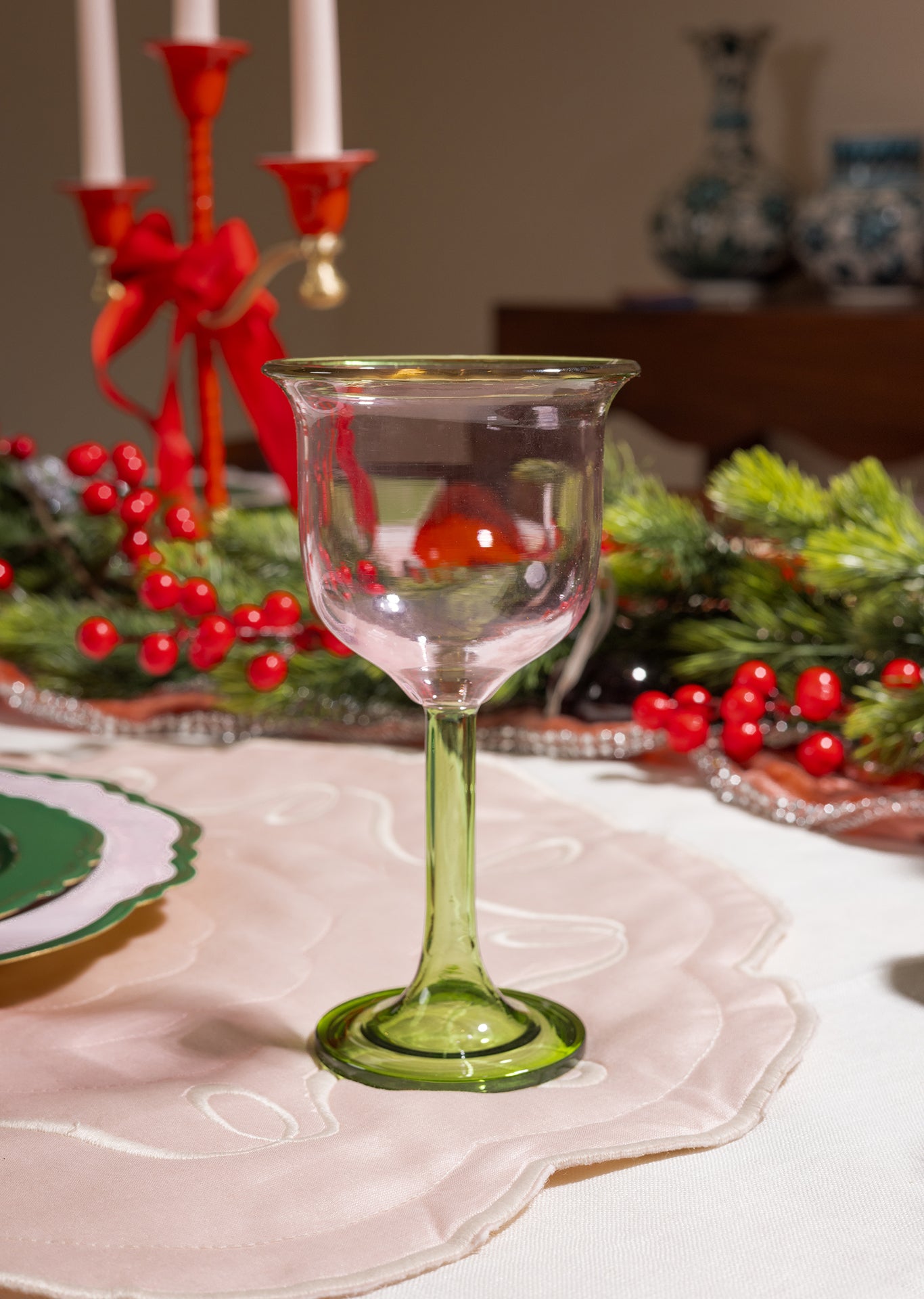 Buttercup Wine Glass